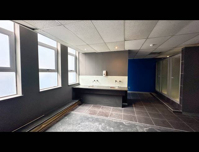 663M² OFFICE TO LET IN CAPE TOWN CITY CENTRE